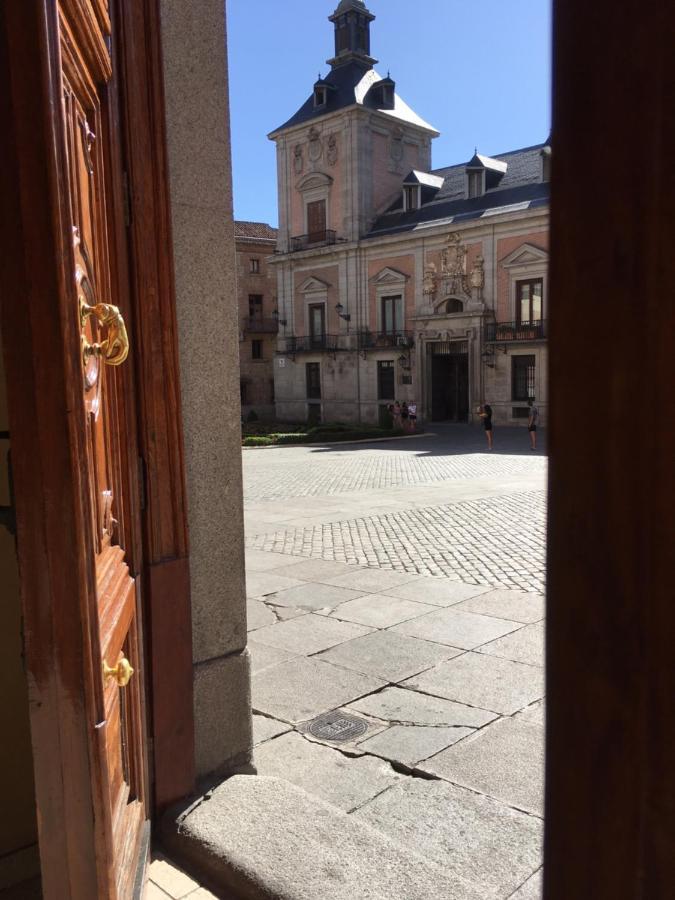 Apartment In Monumental Square Madrid Center מראה חיצוני תמונה