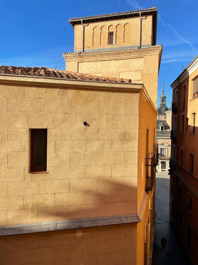Apartment In Monumental Square Madrid Center מראה חיצוני תמונה
