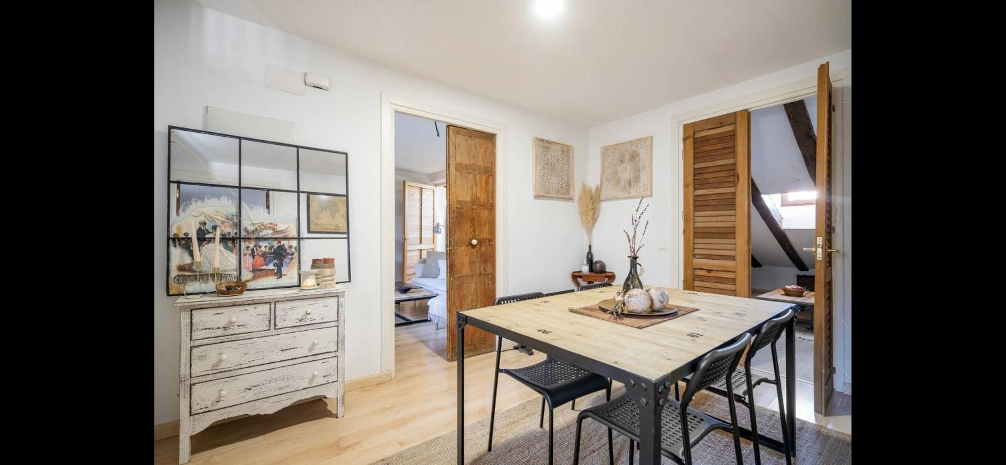 Apartment In Monumental Square Madrid Center מראה חיצוני תמונה