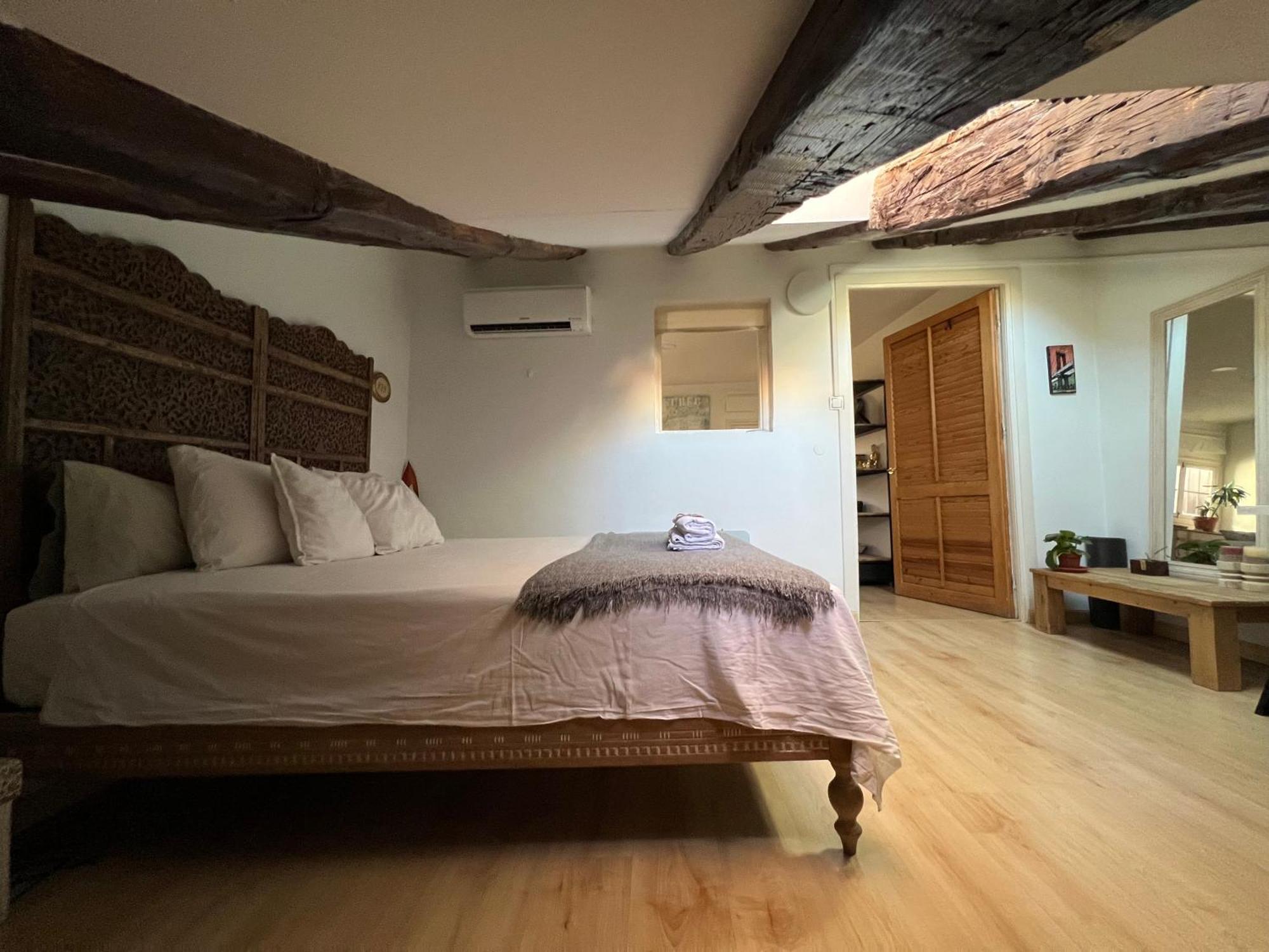 Apartment In Monumental Square Madrid Center מראה חיצוני תמונה