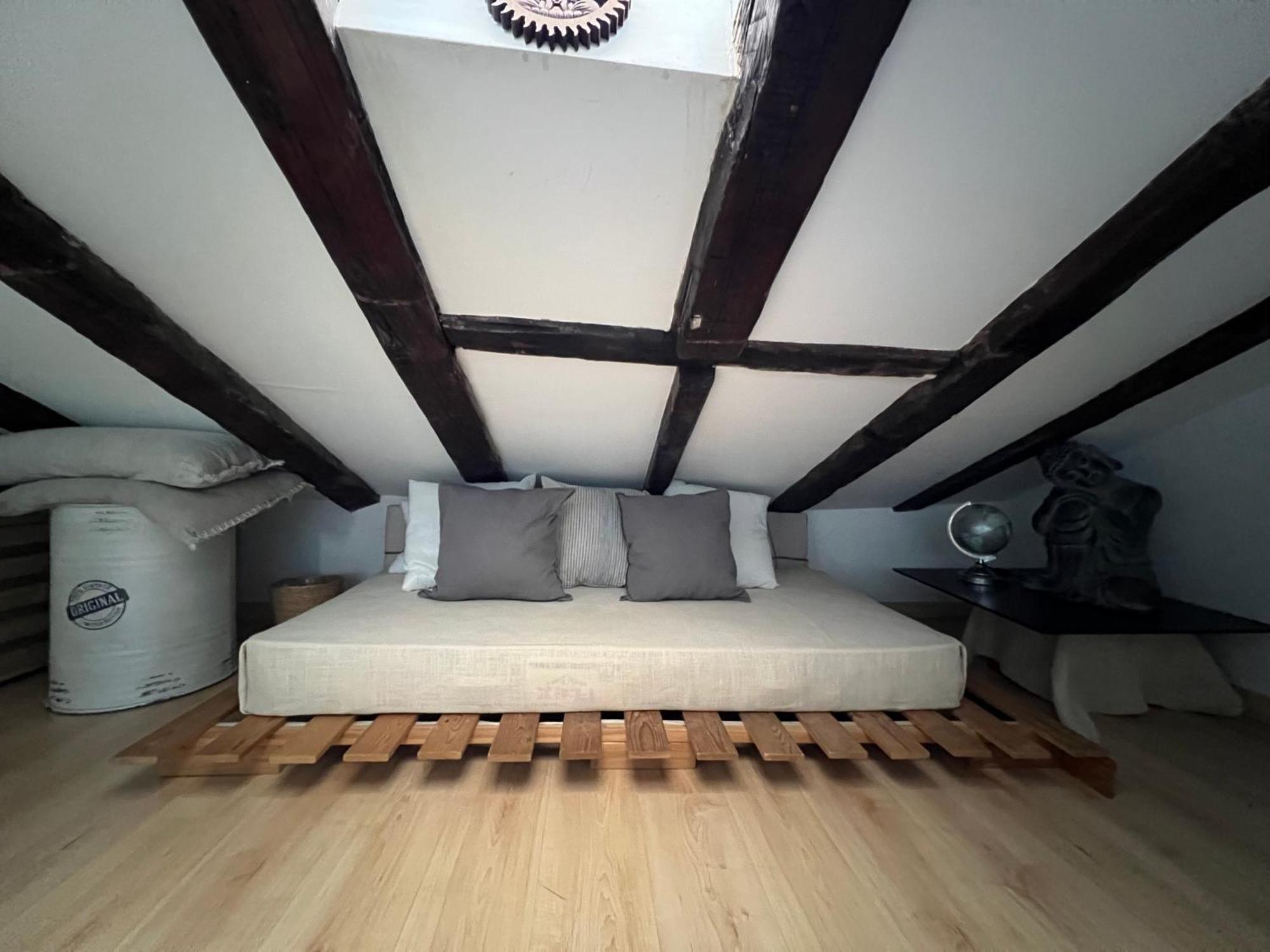 Apartment In Monumental Square Madrid Center מראה חיצוני תמונה
